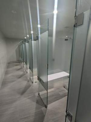 Thumbnail ofend-of-trip-facility-glass-cubicles.jpg