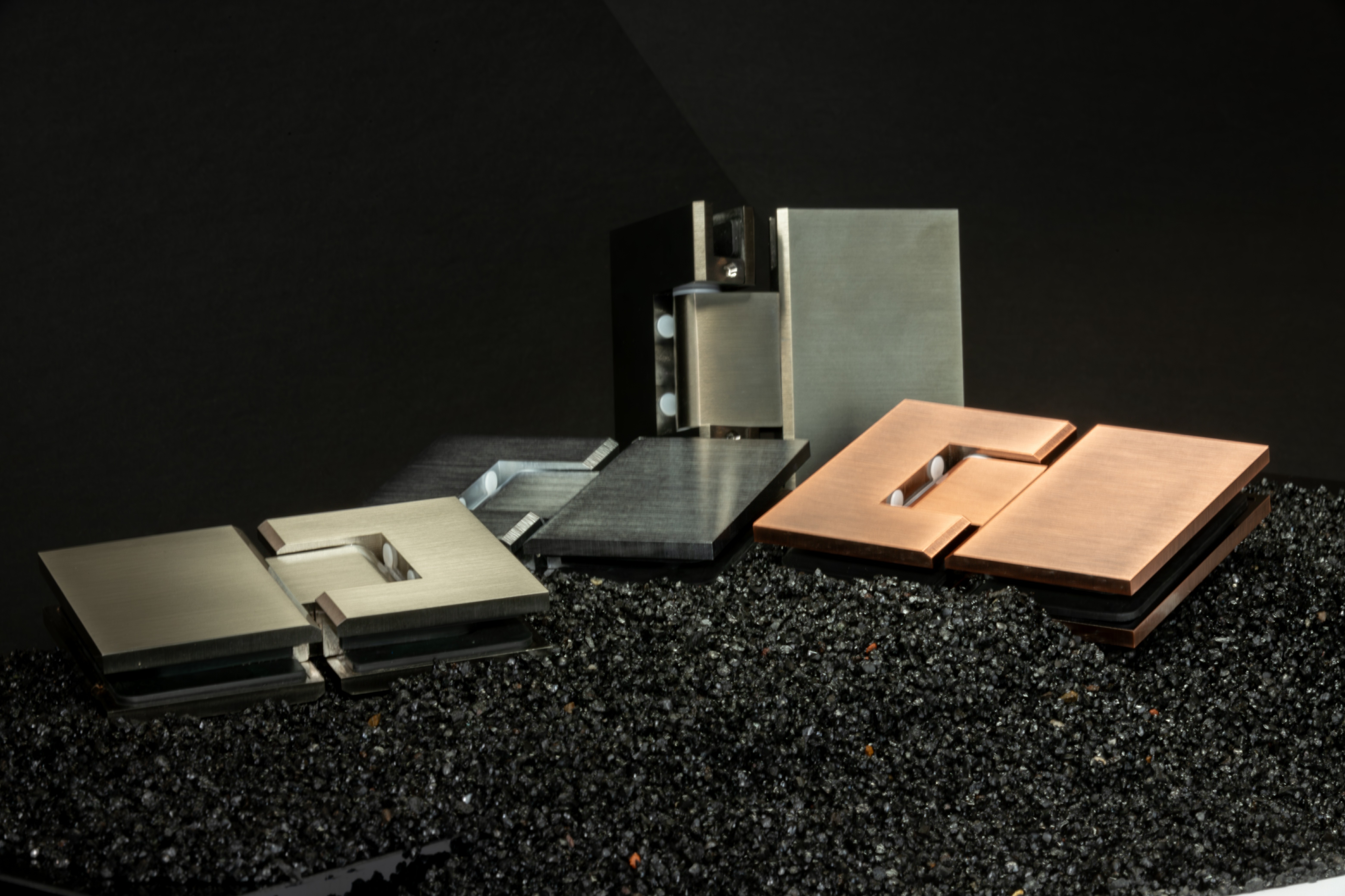 Door hinge for glass door