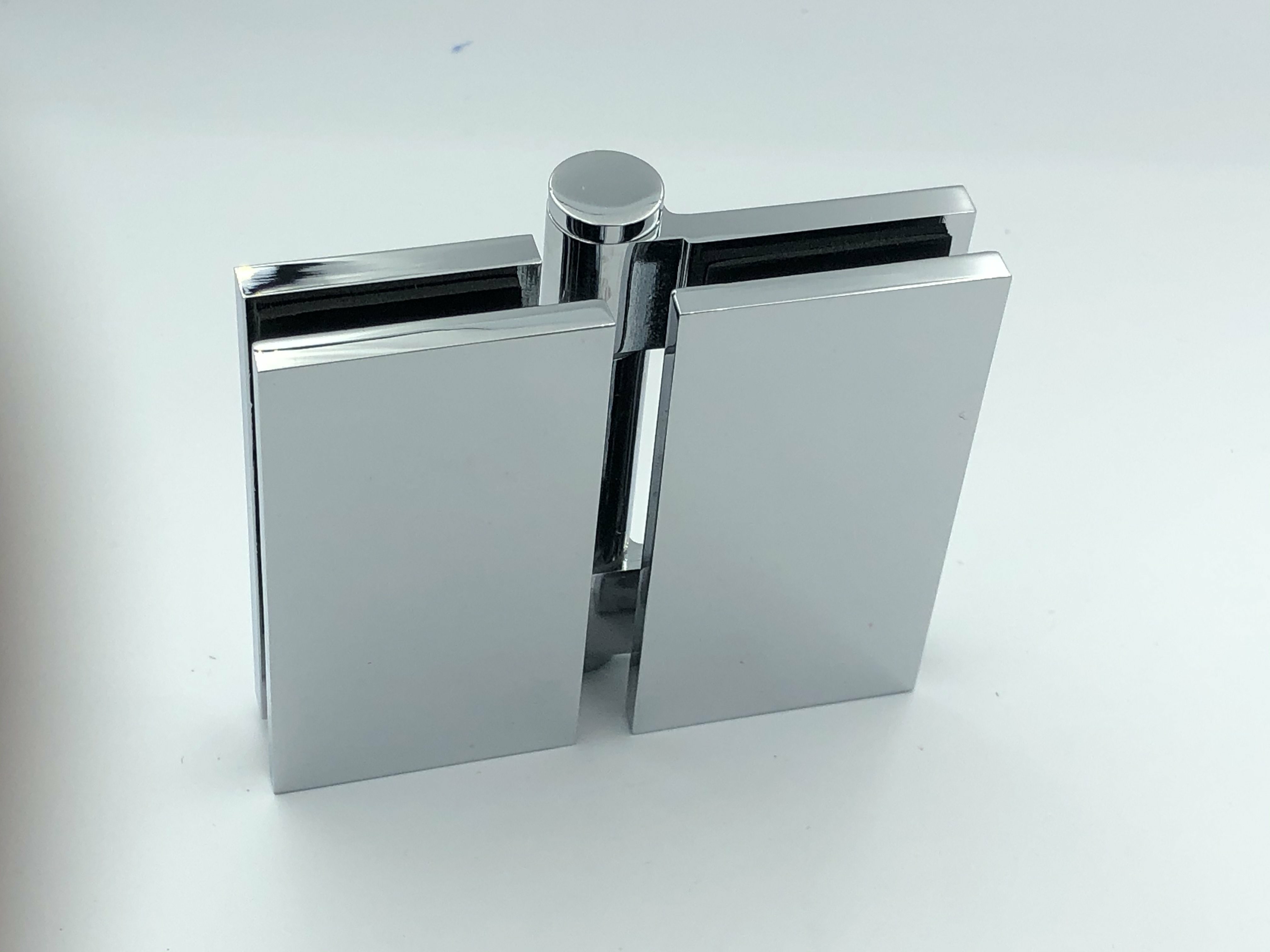 Micro bifold glass to glass shower hinge